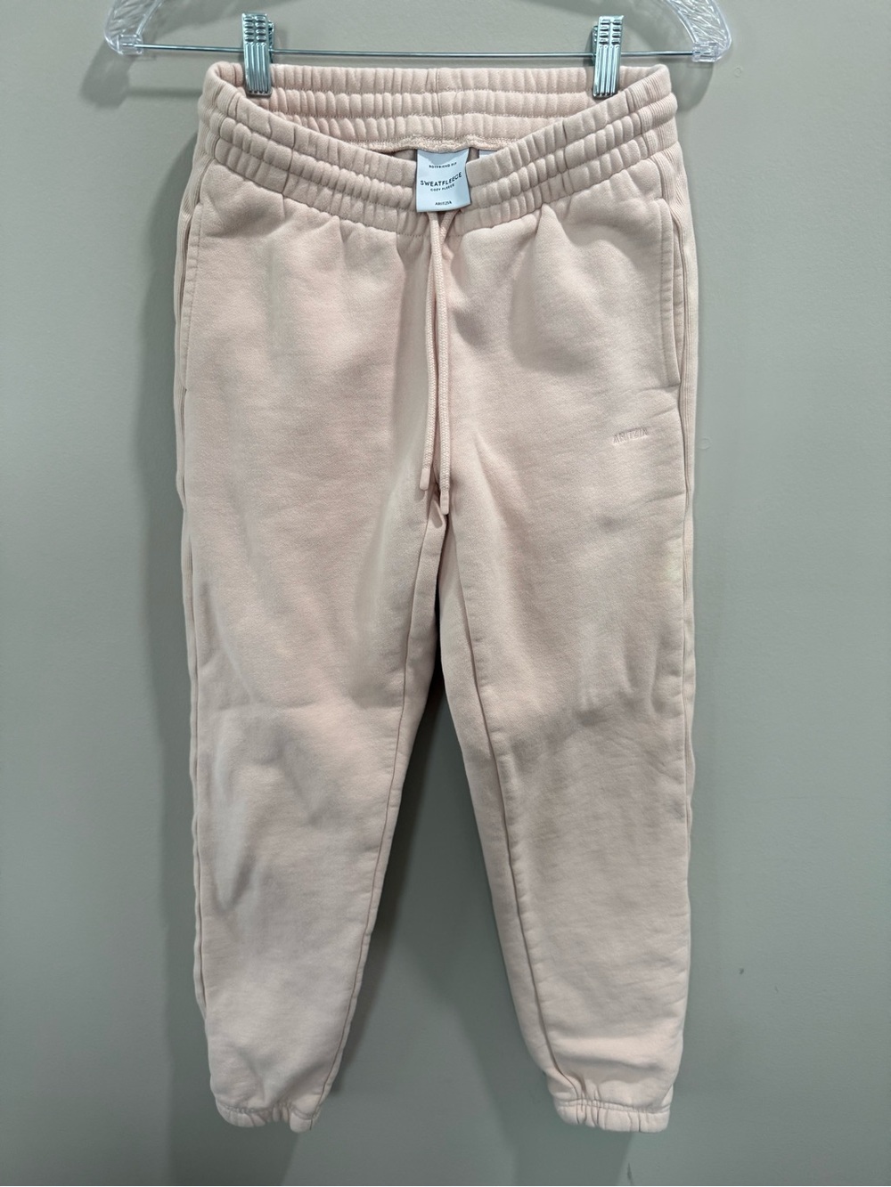 Aritzia Woman Pale Pink Jogger Sweatpants